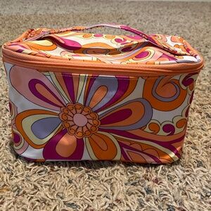 Clinique Collapsible Makeup Bag